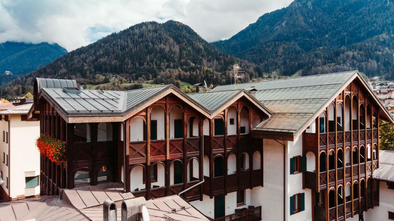 Hotel Isolabella Wellness Fiera Di Primiero Exterior foto